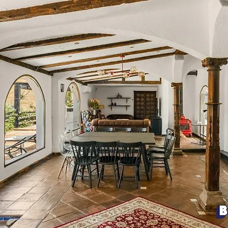 Сasa de vacaciones Loma Del Flamenco 8br Mijas